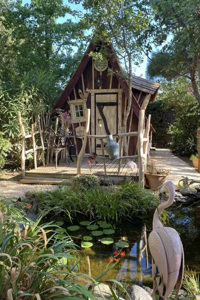 Cabane-enchantee-hebergement-insolite